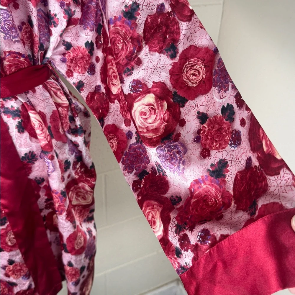 Faris this robe
